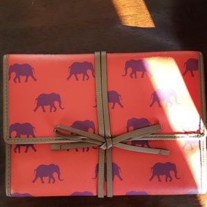 📿💍Stella & Dot Elephant print jewelry roll